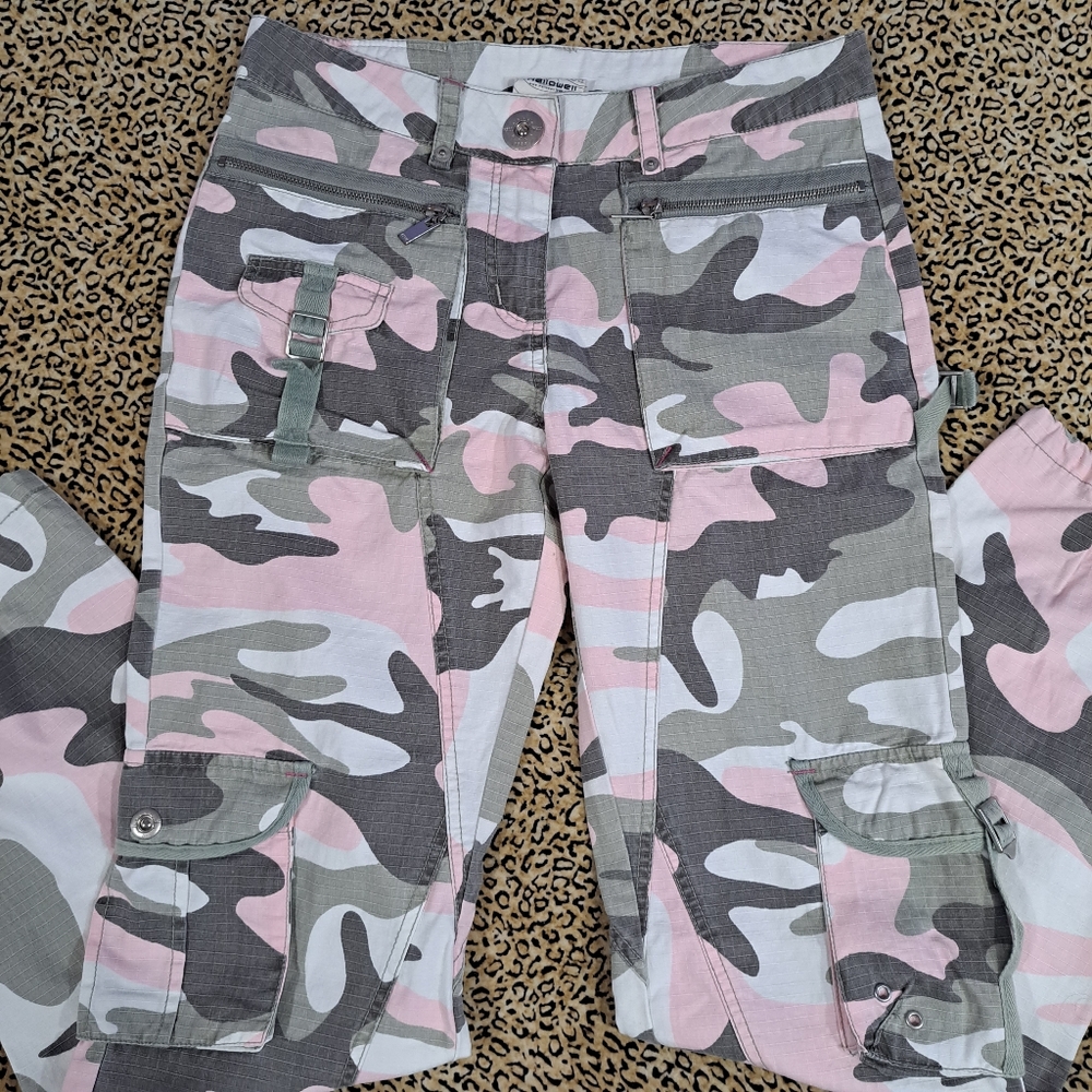 💞NWT CAMO CARGO💞 (Size 27) - Picture 2 of 10